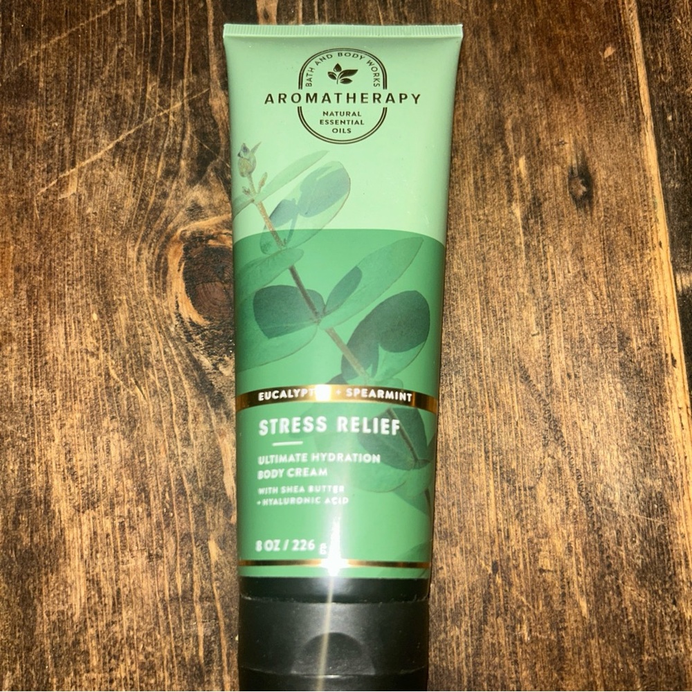 Bath &‎ Body Works EUCALYPTUS SPEARMINT Ultimate Hydration Body Cream 8 oz VEGAN